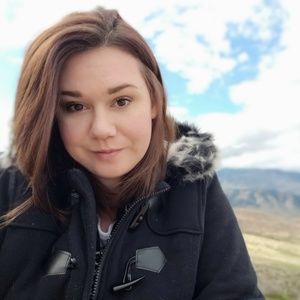 Meet your Posher, Candice